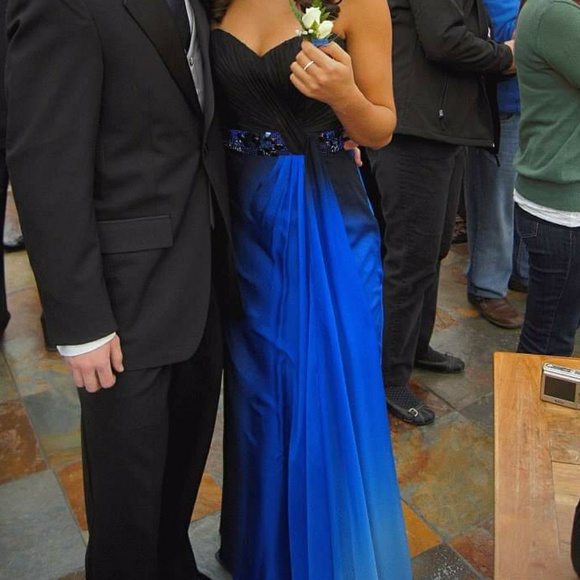 Cache Prom Dress! - Picture 5 of 7